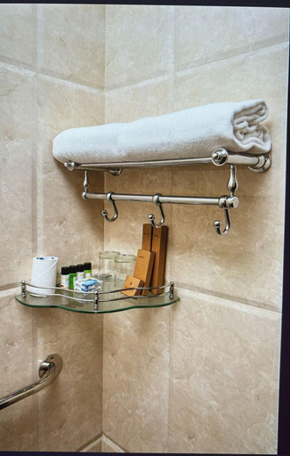 Bathroom 7