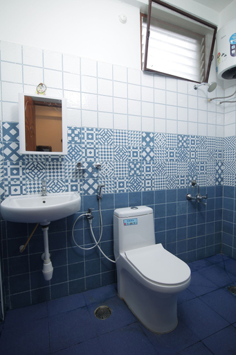 Bathroom 3, LE PONDY HOMESTAY, Puducherry