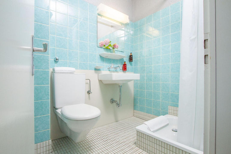 Bathroom 4