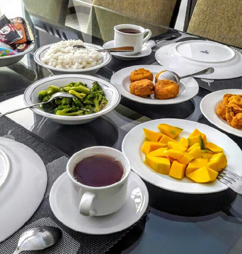 Food & Drinks 4, Dago 207, Bandung