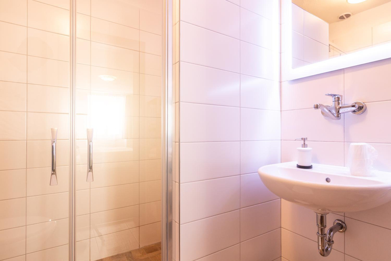Bathroom 3, Familia, Český Krumlov