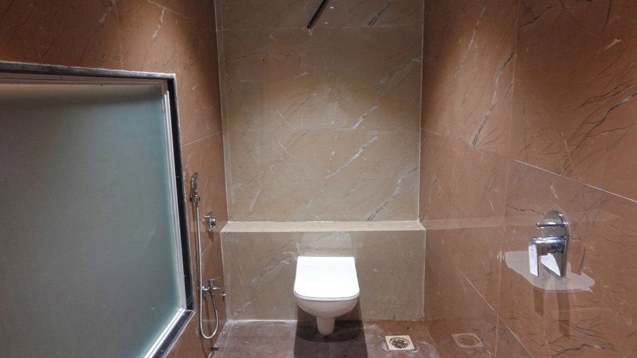 Bathroom 2, Hotel Palms Residency, Mumbai Suburban