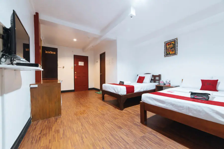 Bedroom 4, RedDoorz @ Nirvana Pension House, Bacolod City
