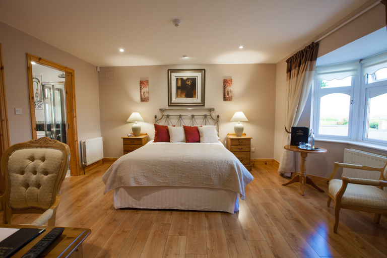 Bedroom 3, The Tides B&B