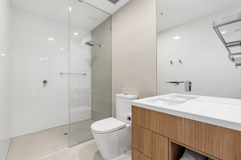Bathroom 4, Essence Suites Taringa, Taringa