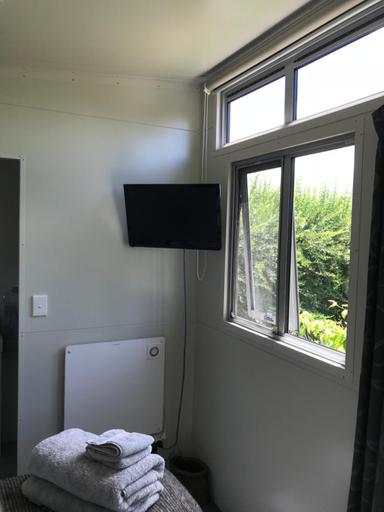 Others 4, 40 Winks, Otorohanga