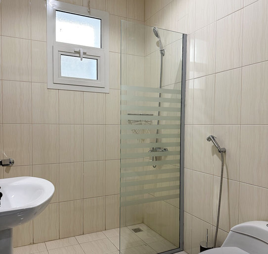 Bathroom, Al-Mutamarat A-14 Timeless History AG50, Riyadh