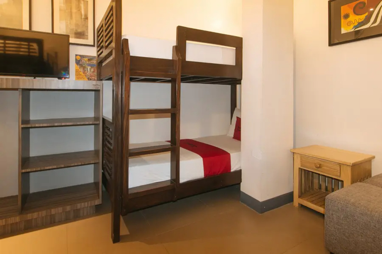 Bedroom 5, RedDoorz @ Anton's Loft Designer Resort Pansol Calamba Laguna, Calamba City