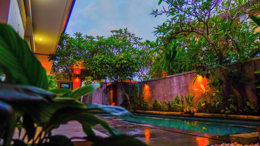 Swimming Pool 9