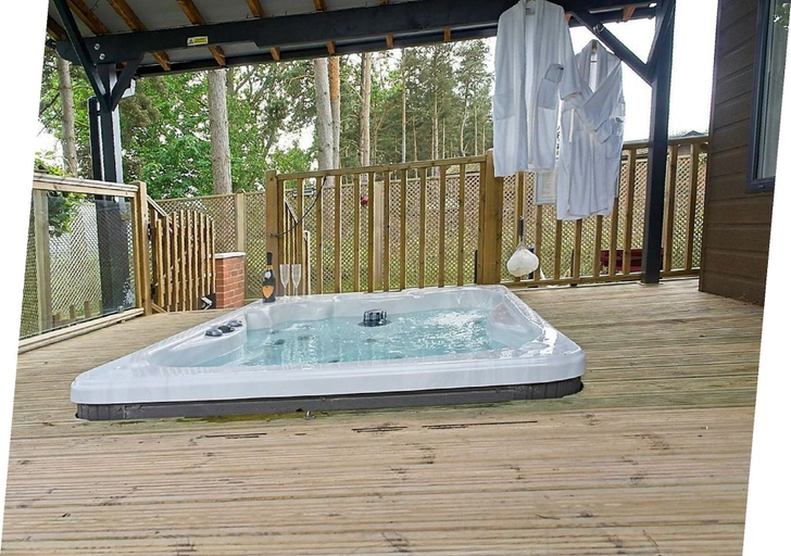 Sport & Beauty, Hollicarrs - Wildflower Lodge, North Yorkshire