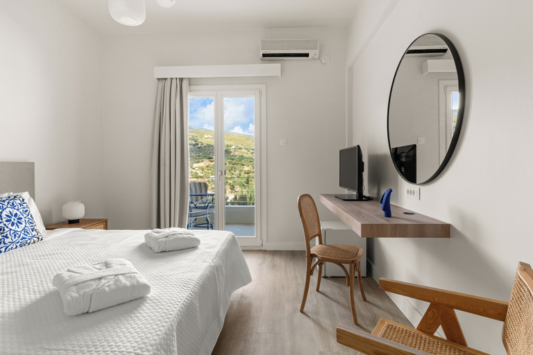 Bedroom 3, Paradise Art Hotel by Mr and Mrs White, South Aegean