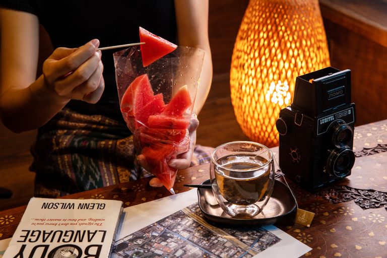Food & Drinks 12