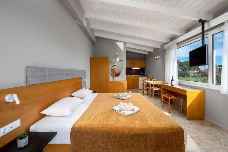 Bedroom 3, Sunday Hotel Rhodes Ixia, South Aegean