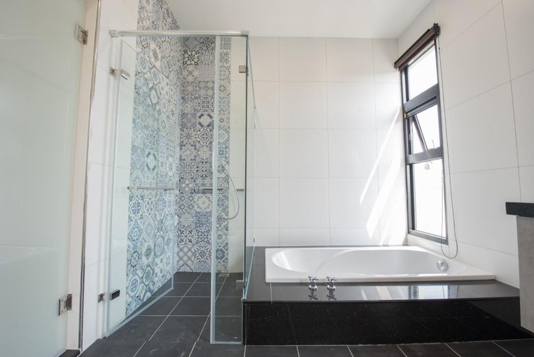 Bathroom 3, Here Homestay, Chiayi County