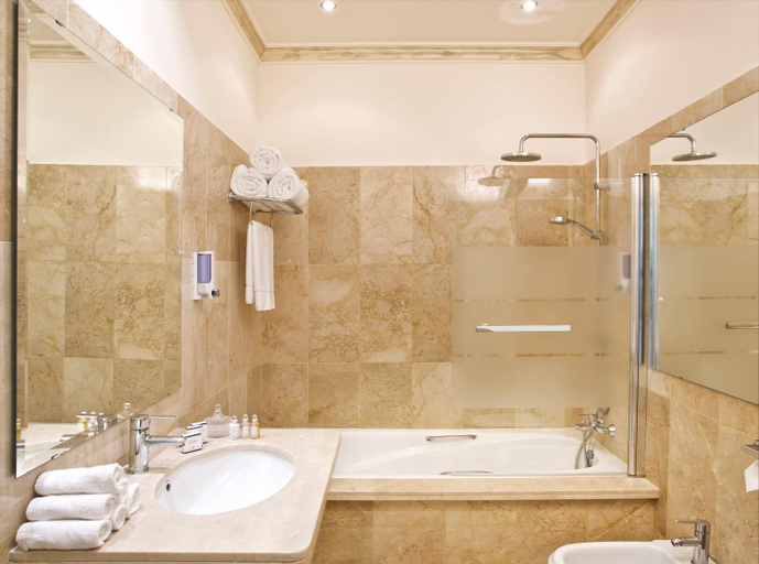 Bathroom 4, El Oceano Beach Hotel Adults Only Recommended, Málaga
