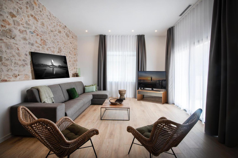 Others 4, NC Apartments Rambla 32, Girona