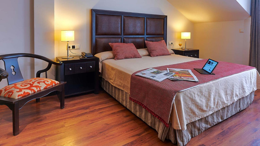 Bedroom 2, Hotel Las Cabanas, Salamanca