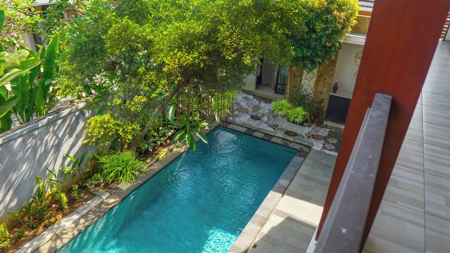Swimming Pool 21