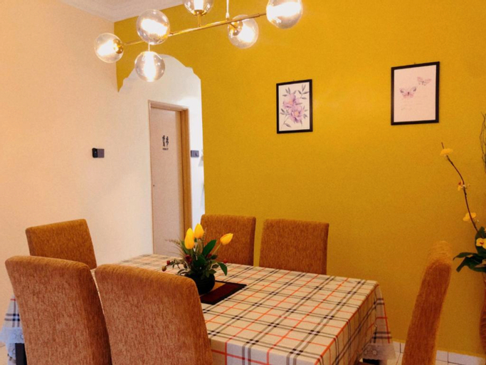 Dining Room 6