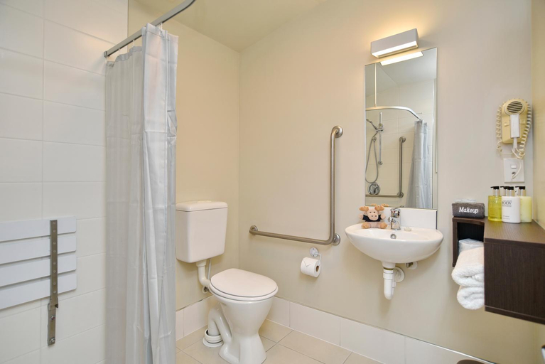 Bathroom 2, The Riverstone, Waimakariri