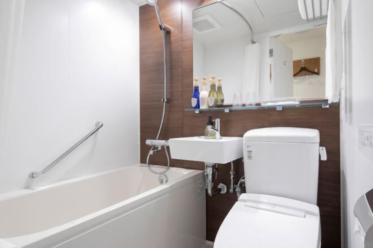 Bathroom 4