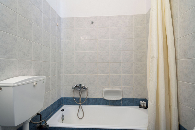 Bathroom 5, Porto Villa Hotel, South Aegean