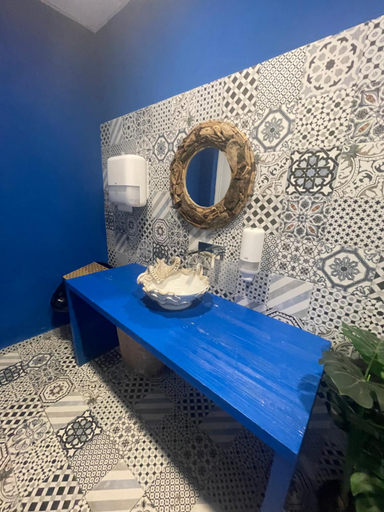 Bathroom 3, Ne parliamo Stasera, Grosseto