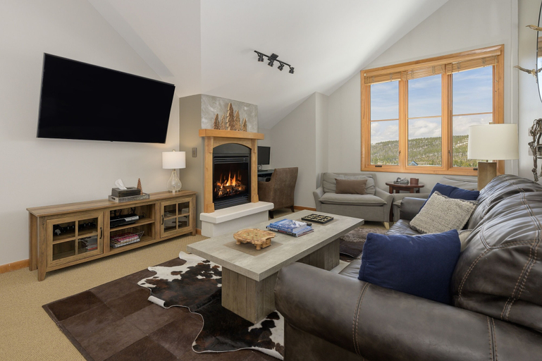 Living area 5, Select Unit 1709 - 2br - Zephyr Mountain Lodge 2 Bedroom Condo, Grand