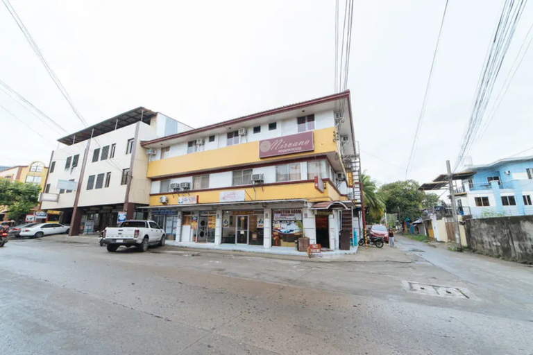 Exterior & Views 2, RedDoorz @ Nirvana Pension House, Bacolod City