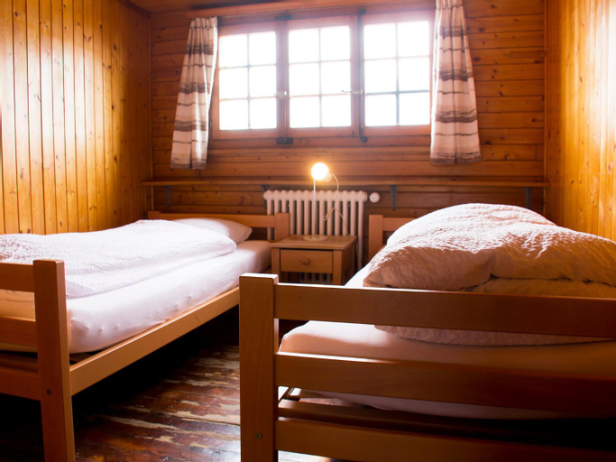 Bedroom 4, Refuge de Plan-Francey, La Gruyère