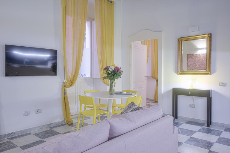 Others 4, Right House, Cagliari