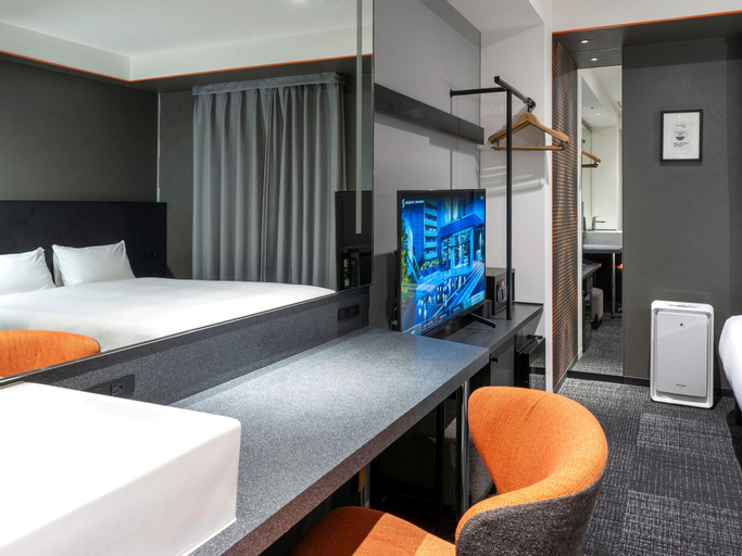 Bedroom 27