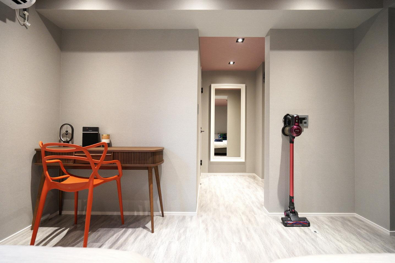 Bedroom, Real Life AOYAMA 1BR suite 2 double bed 3min metro, Minato