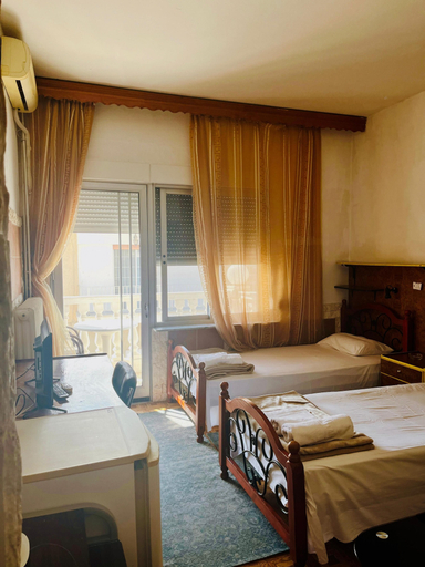 Bedroom 2, Hotel Holiday, East Macedonia and Thrace