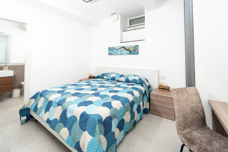 Bedroom 4, La Minucciola, Napoli