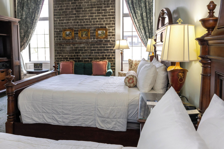 Bedroom 14
