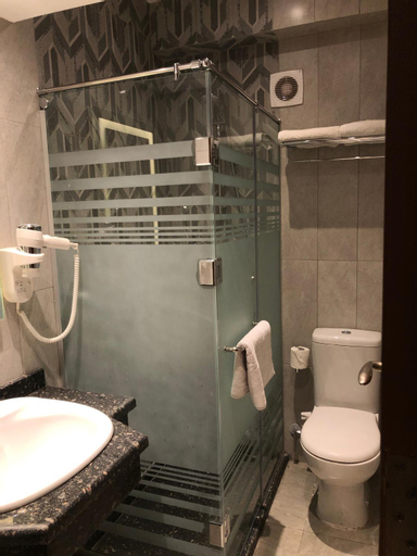 Bathroom 5