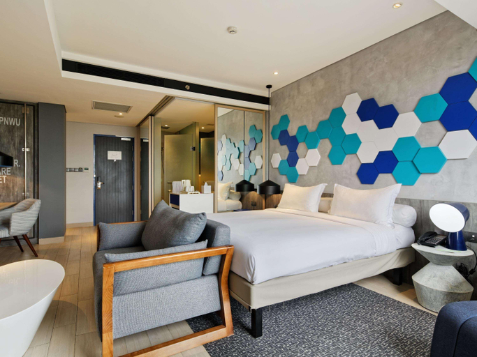 bedroom 18