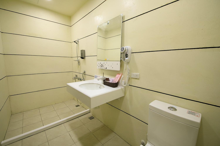 Bathroom 3, Bright King Homestay, Hualien
