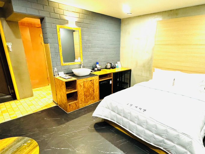 Bedroom 4, AIN Hotel, Yeonje