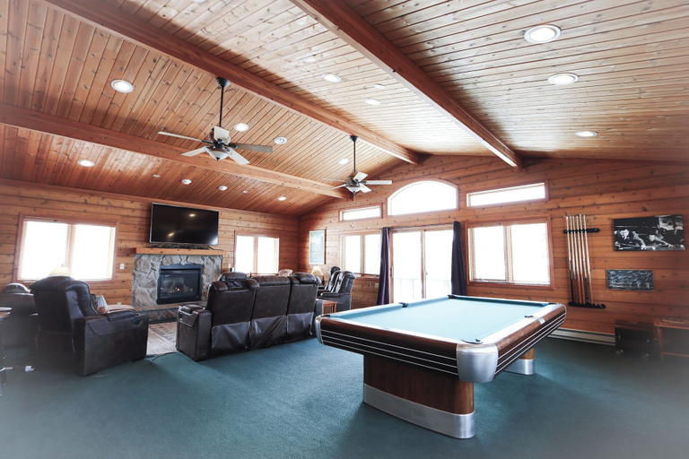 Others 5, Lookout Lodge An Extraordinary Escape for 10!, Grand