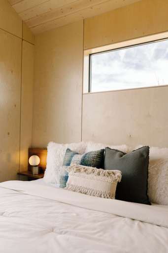 Bedroom 2, Yellowstone Peaks Hotel, Fremont