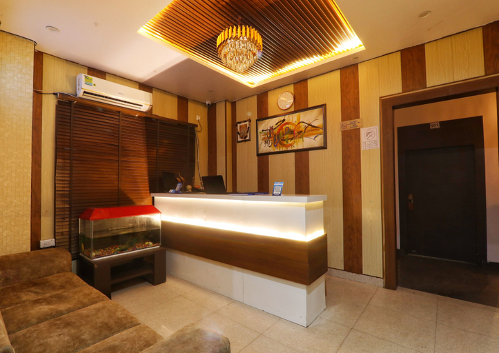 Others 5, Hotel Cristelia, Lucknow