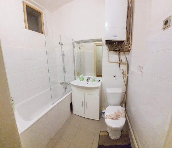 Bathroom 3, KK Apartments, Praha 6