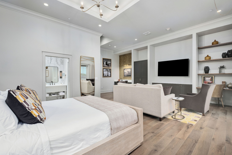 Bedroom 3, The Flying Fifty, a Luxury Boutique Hotel, Cullman