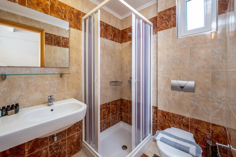 Bathroom 4, Sunday Hotel Rhodes Ixia, South Aegean