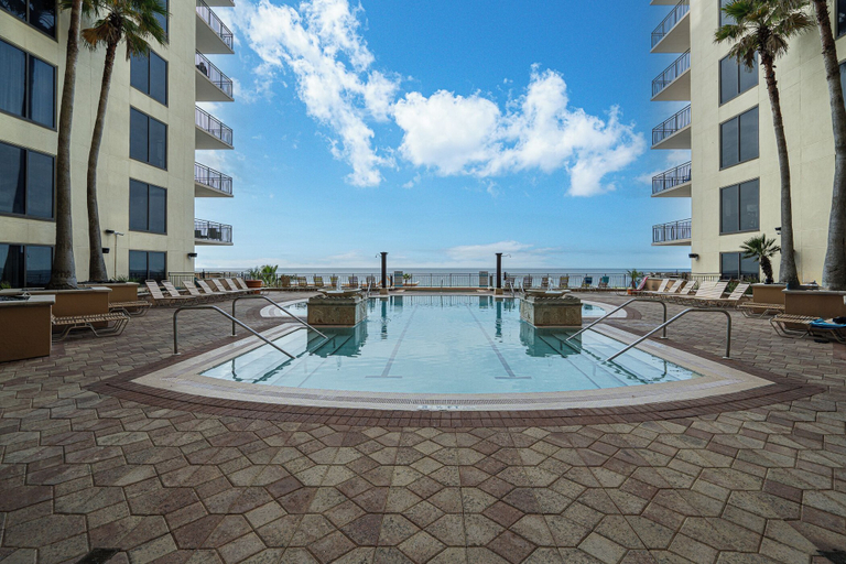 Sport & Beauty 5, Seashell Haven Resort Style Amenities!, Bay