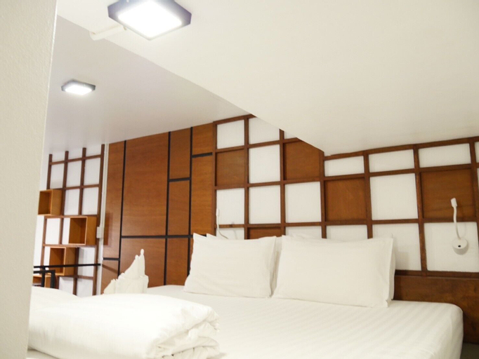 Bedroom 28