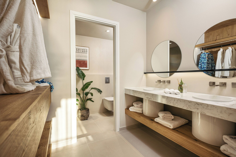 Bathroom 3, Sewelo Suites, Ionian Islands