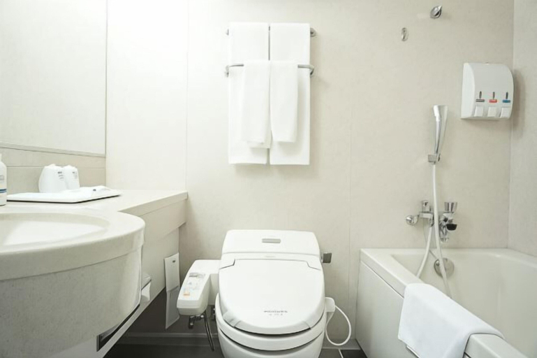 Bathroom 3